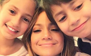 Jennifer Lopez es todo sonrisas mientras pasa tiempo con sus hijos en medio del romance de Ben Affleck Jennifer Lopez es todo sonrisas mientras pasa tiempo con sus hijos en medio del romance de Ben Affleck